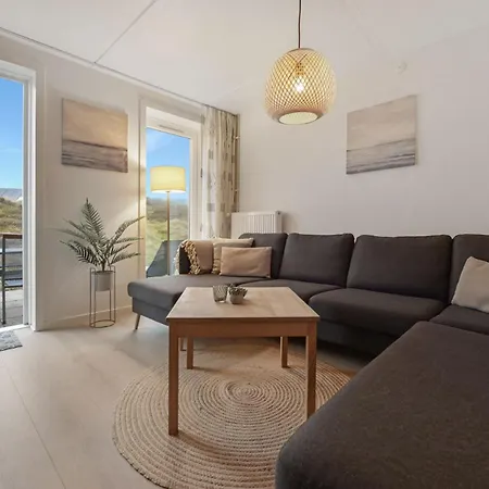 Сasa de vacaciones Lovely In Romo With Access To Pool